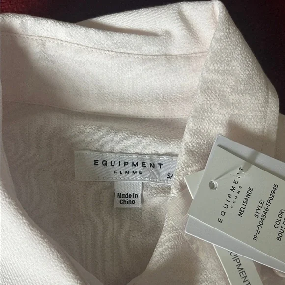 EQUIPMENT  MELISANDE PLEATED SLEEVELESS BUTTON-DOWN TOP BOUT DE LUNE - Picture 4 of 9